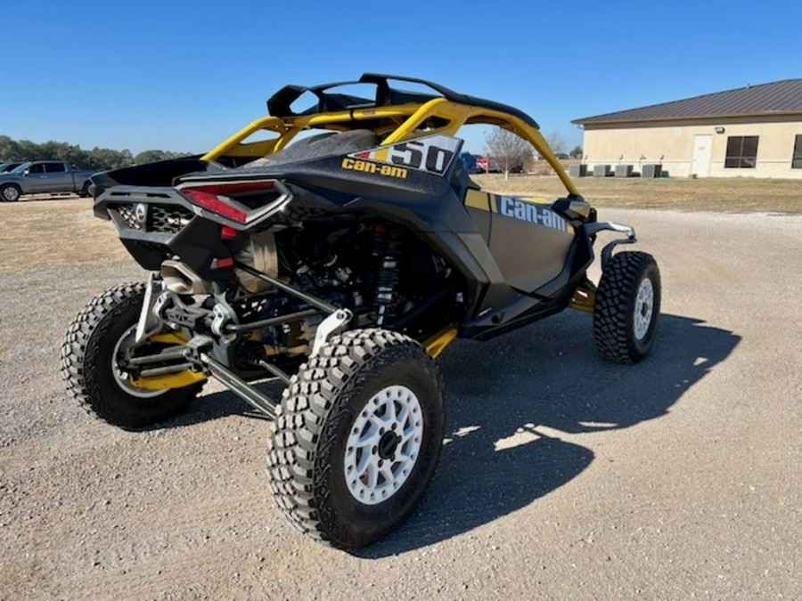 2024 Can-Am™ Maverick R X rs With SMART-SHOX