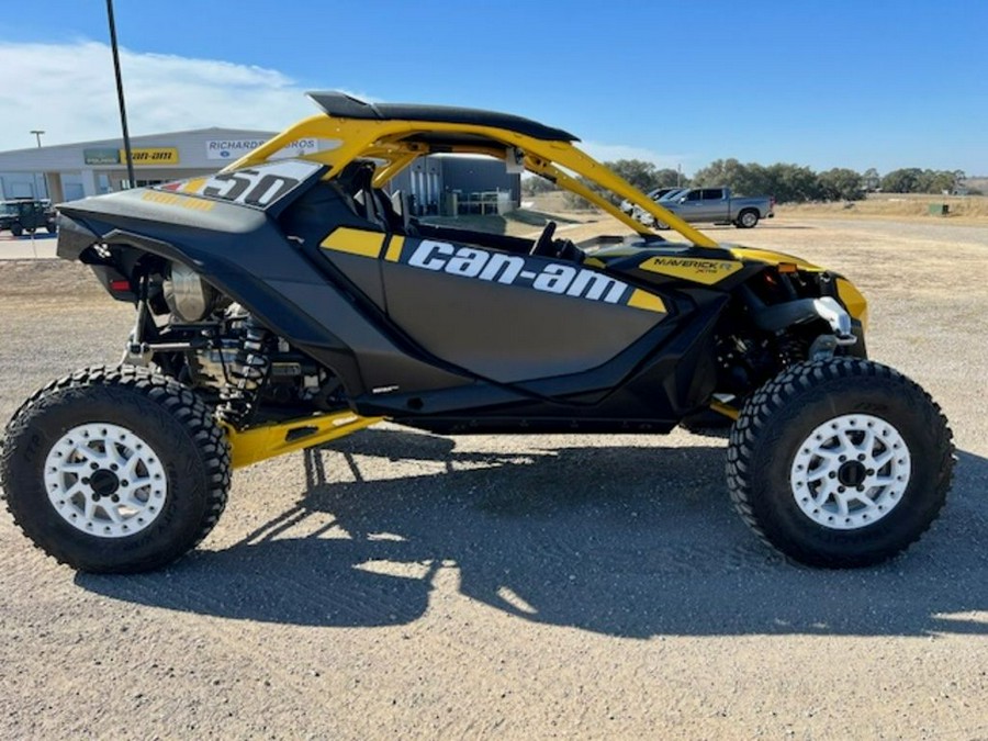 2024 Can-Am™ Maverick R X rs With SMART-SHOX