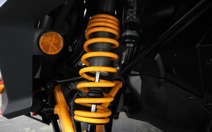 2026 Can-Am® Commander XT-P 1000R