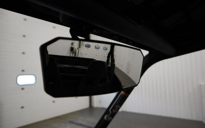 2026 Can-Am® Commander XT-P 1000R