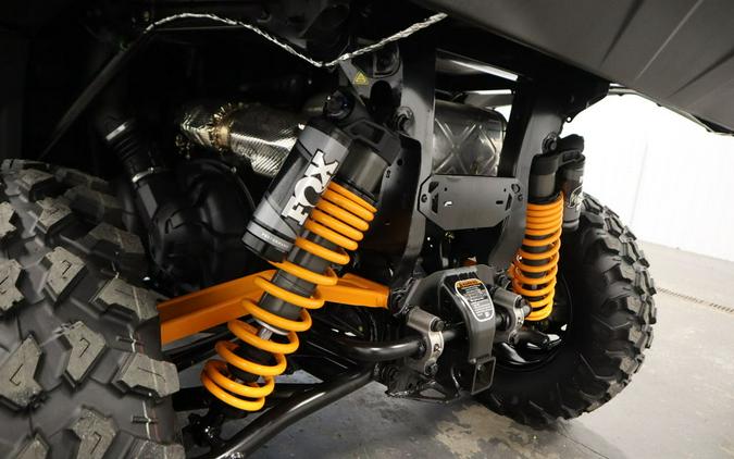 2026 Can-Am® Commander XT-P 1000R