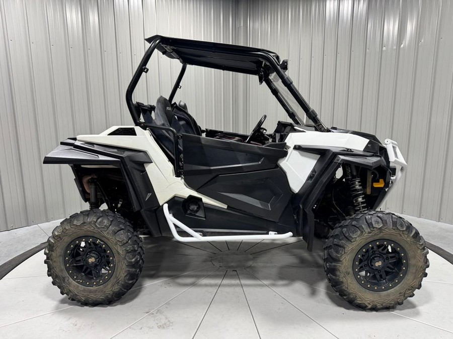 2016 Polaris RZR S 900