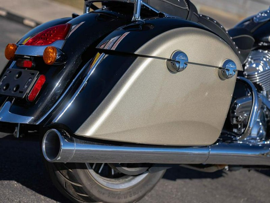 2022 Indian Motorcycle® Springfield® Black Metallic/Dirt Track Tan