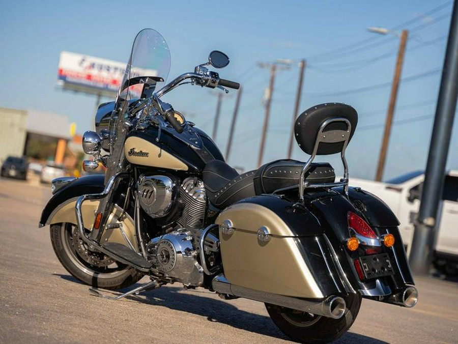 2022 Indian Motorcycle® Springfield® Black Metallic/Dirt Track Tan