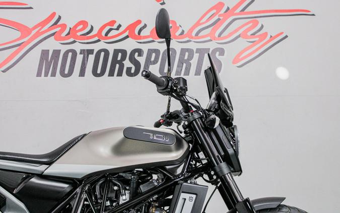 2020 Husqvarna Svartpilen 701