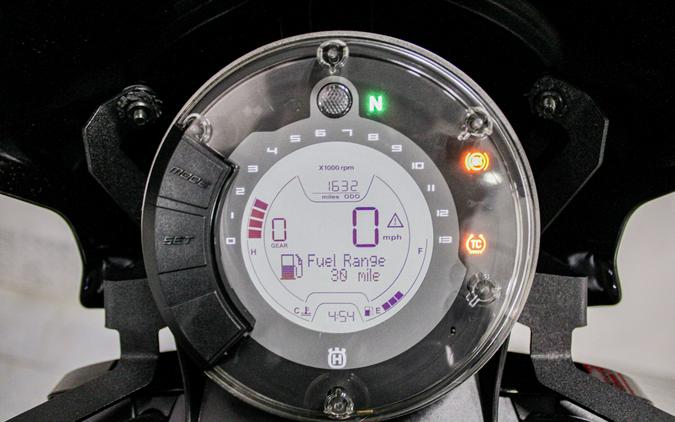 2020 Husqvarna Svartpilen 701