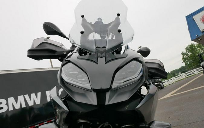 2023 BMW F 900 XR Triple Black 900 R Sport
