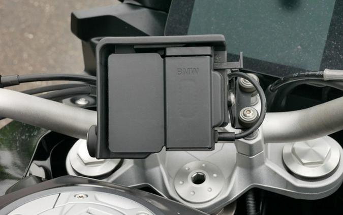 2023 BMW F 900 XR Triple Black 900 R Sport