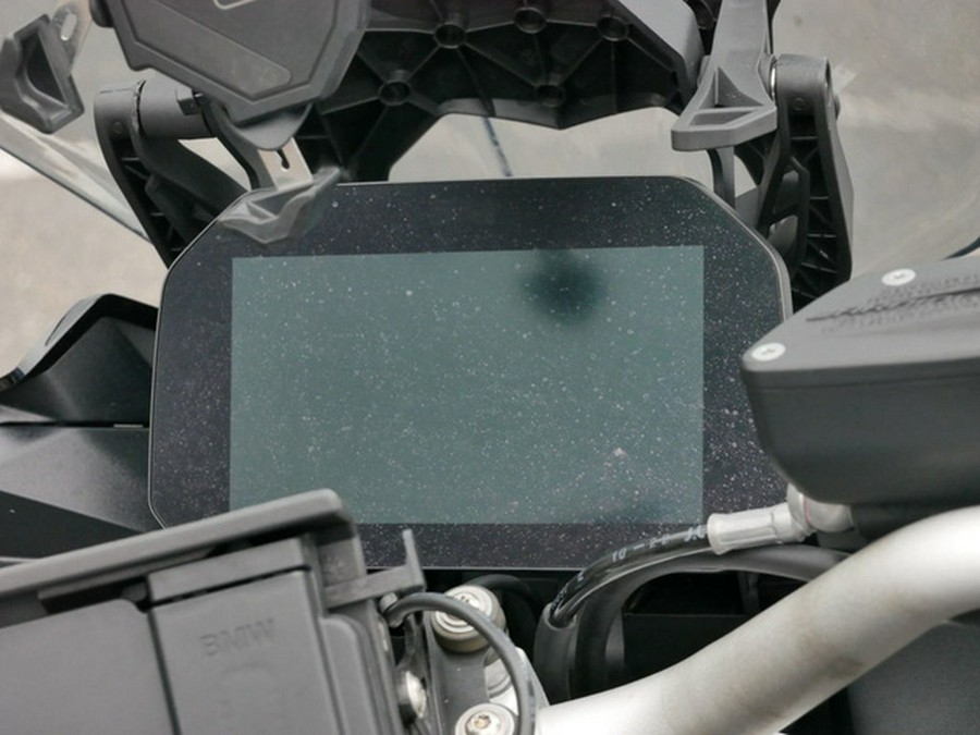 2023 BMW F 900 XR Triple Black 900 R Sport