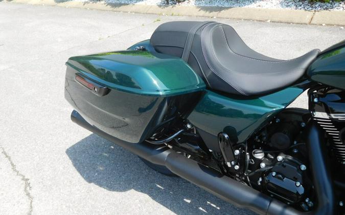 FLTRX 2024 Road Glide®