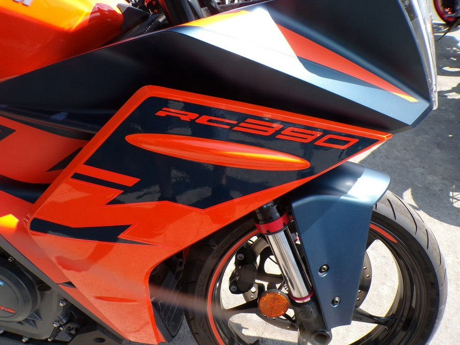 2023 KTM RC 390