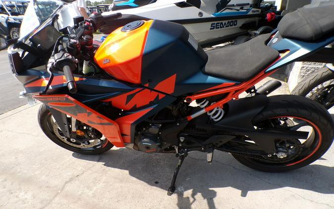 2023 KTM RC 390