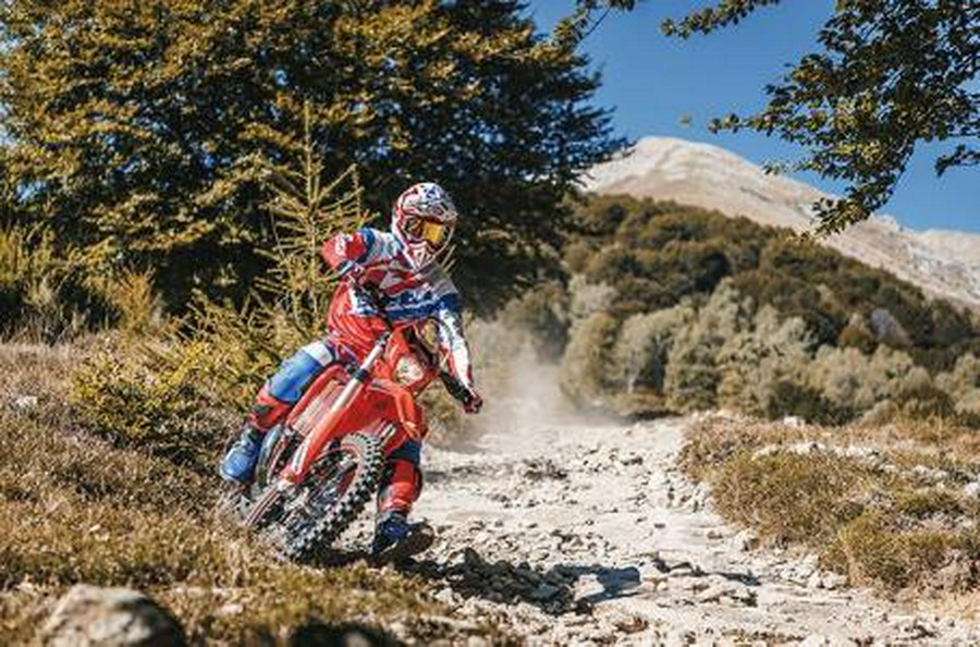 2023 BETA Xtrainer 300