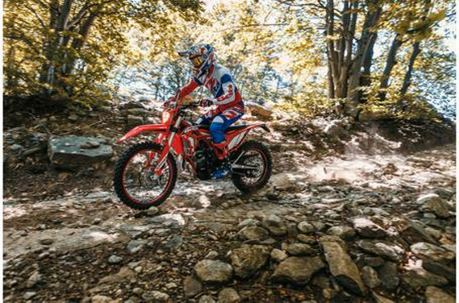 2023 BETA Xtrainer 300