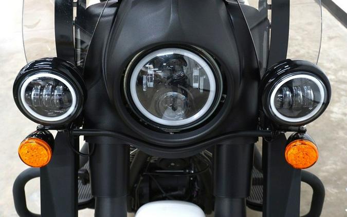 2019 Indian Springfield Dark Horse White Smoke