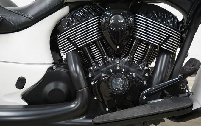 2019 Indian Springfield Dark Horse White Smoke
