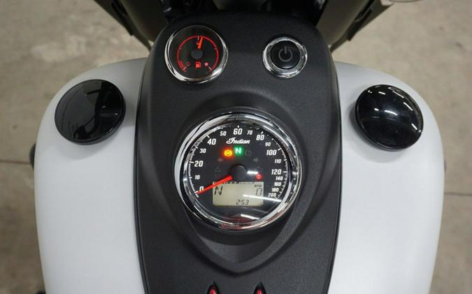 2019 Indian Springfield Dark Horse White Smoke