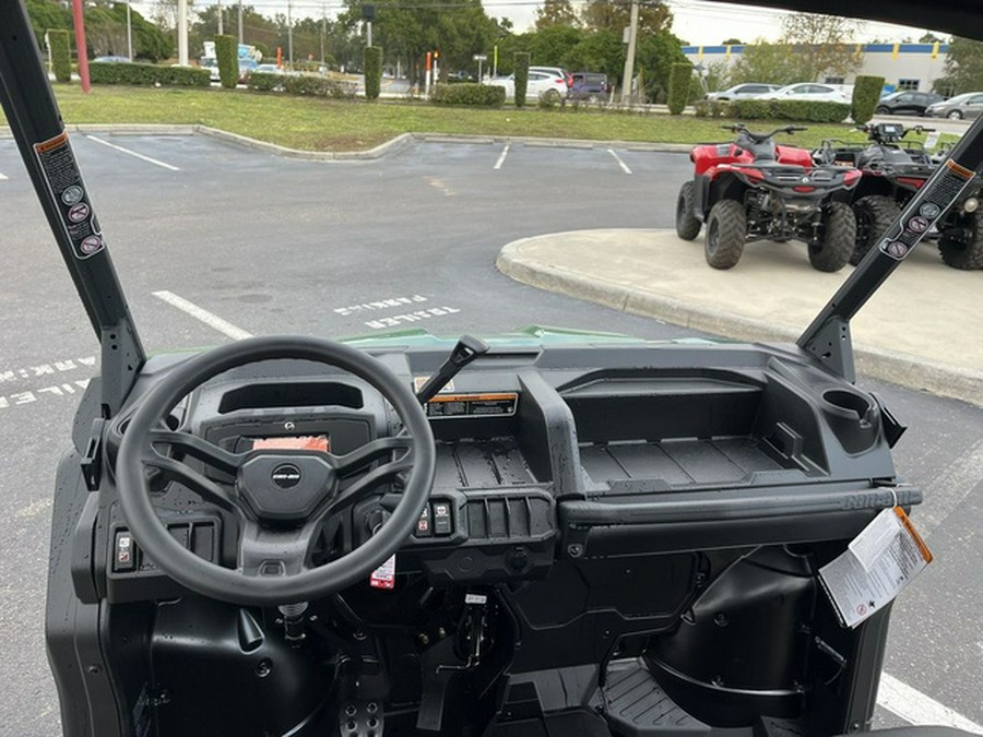 2026 Can-Am Defender HD7