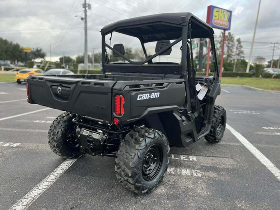 2026 Can-Am Defender HD7