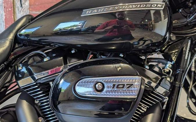 2018 Harley-Davidson® FLHRXS - Road King® Special