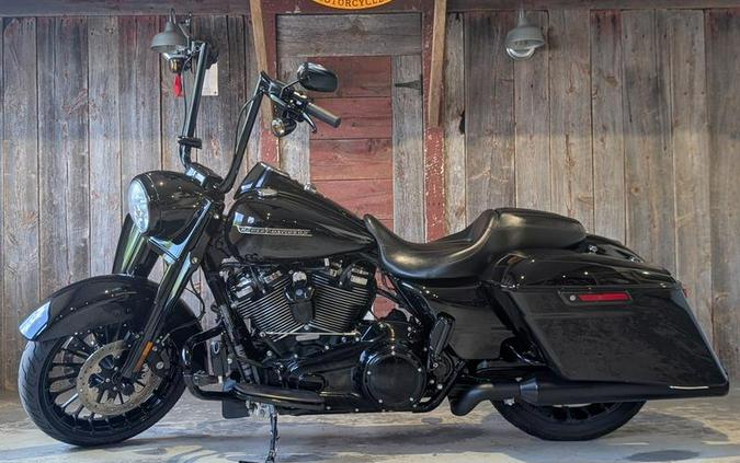 2018 Harley-Davidson® FLHRXS - Road King® Special