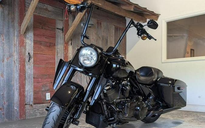 2018 Harley-Davidson® FLHRXS - Road King® Special