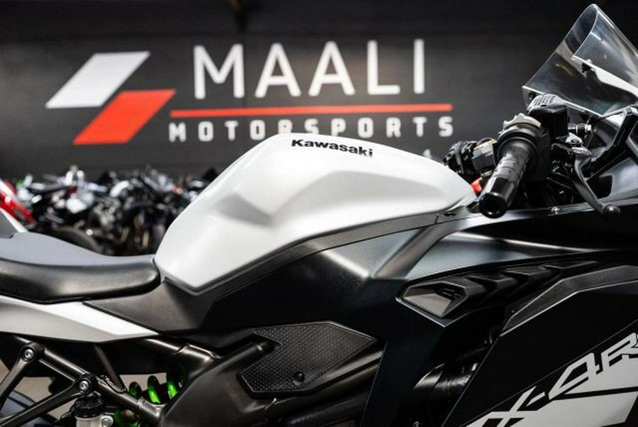2025 Kawasaki ZX400SSFAL Ninja ZX-4RR (ABS)