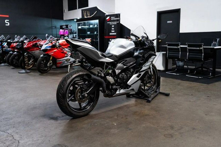 2025 Kawasaki ZX400SSFAL Ninja ZX-4RR (ABS)
