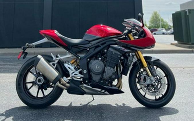 2022 Triumph Speed Triple RR Red