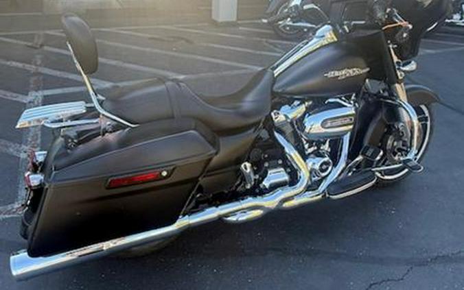 2017 Harley-Davidson® FLHXS - Street Glide® Special