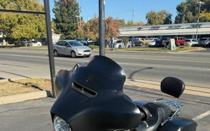 2017 Harley-Davidson® FLHXS - Street Glide® Special