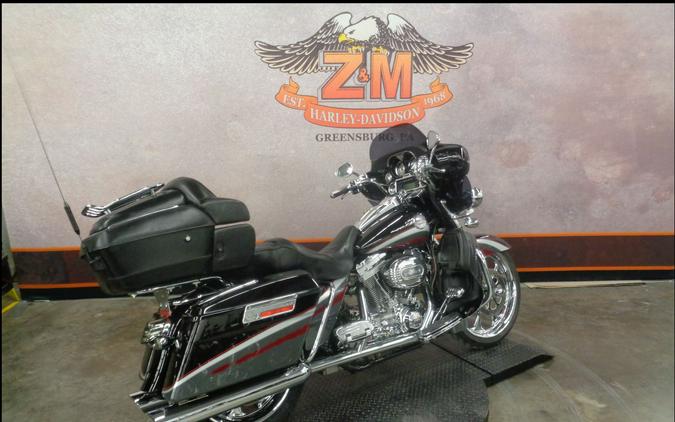 2006 Harley-Davidson CVO™ Screamin' Eagle® Ultra Classic® Electra Glide®