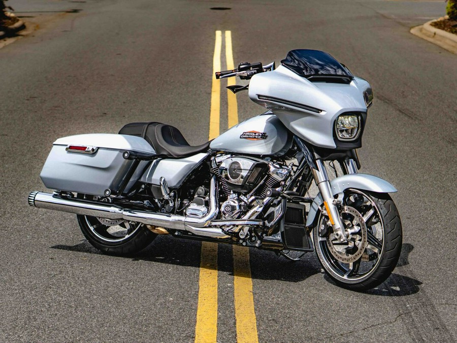 FLHX 2025 Street Glide™
