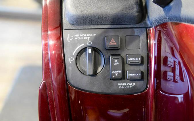 2006 Honda Gold Wing® Audio / Comfort / Navi