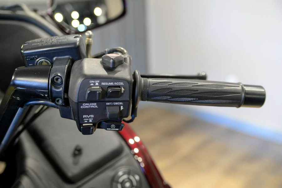 2006 Honda Gold Wing® Audio / Comfort / Navi