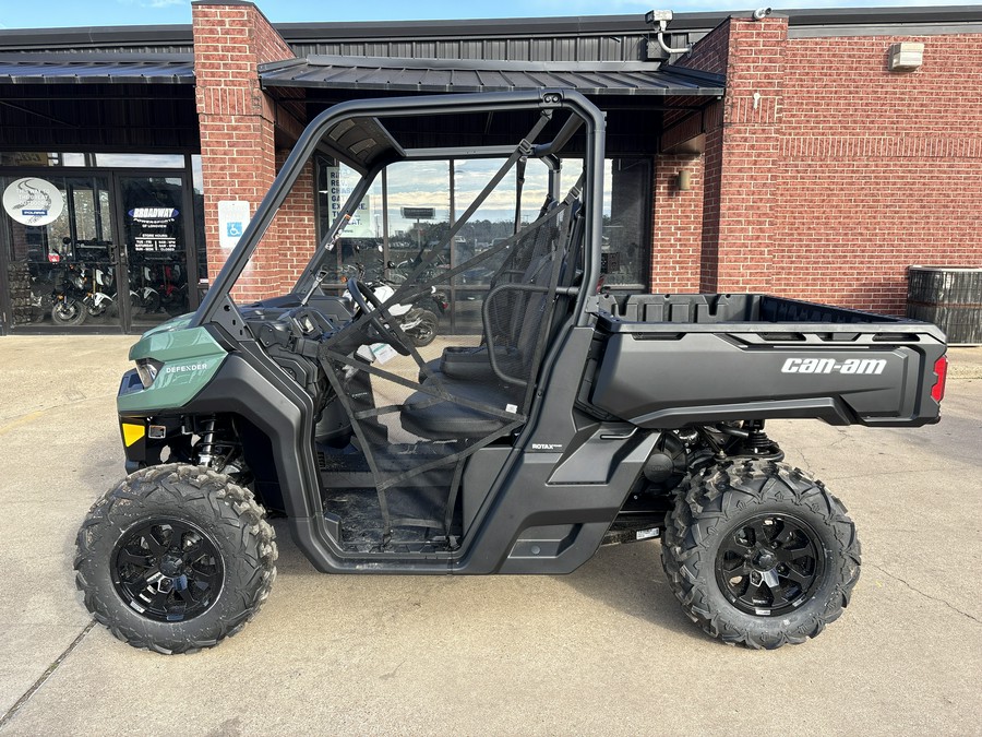 2026 Can-Am Defender DPS HD7