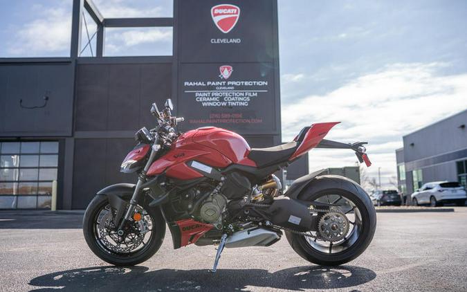 2023 Ducati Streetfighter V4 Ducati Red