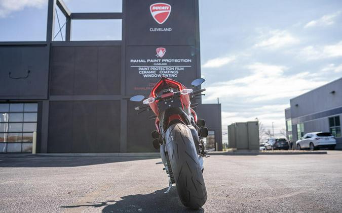 2023 Ducati Streetfighter V4 Ducati Red