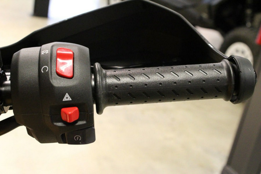 2026 Triumph Scrambler 400 XC