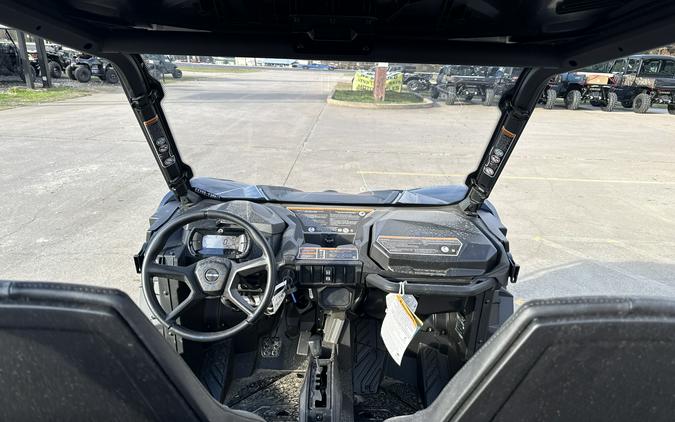 2026 Can-Am Maverick Trail DPS 700