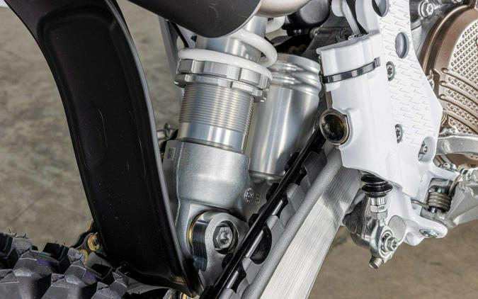 2027 Husqvarna TC 50 - VM028840