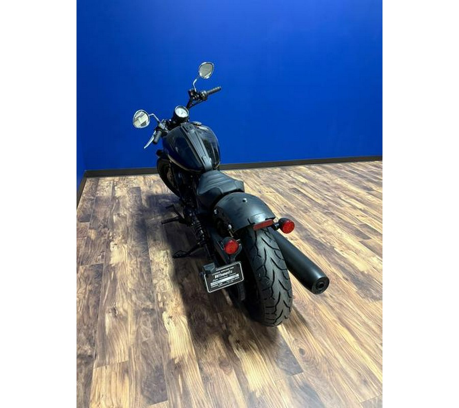 2025 Indian Motorcycle® Scout® Sixty Bobber Black Metallic