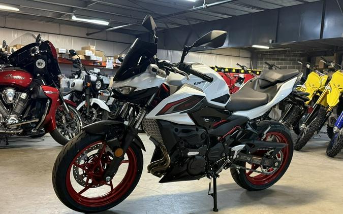 2026 Kawasaki Z500 SE ABS
