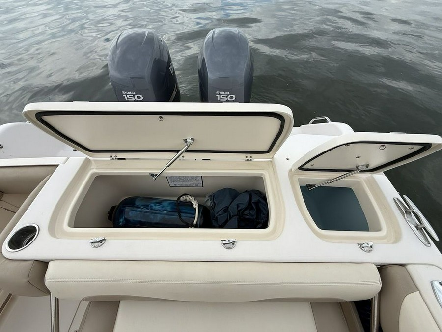 2013 Grady-White Freedom 275