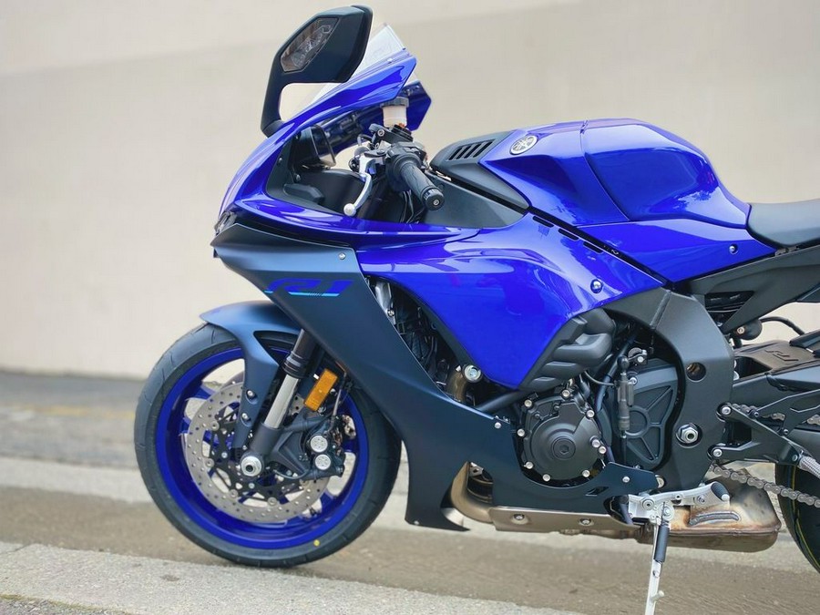 2023 Yamaha YZF-R1