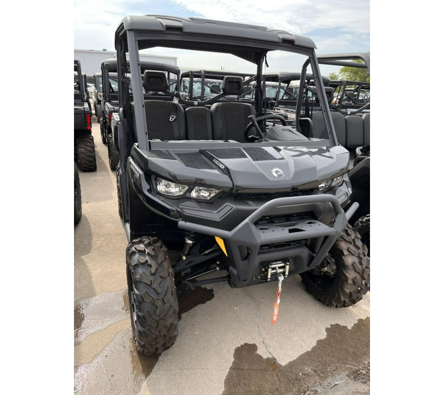 2024 Can-Am™ Defender XT HD10