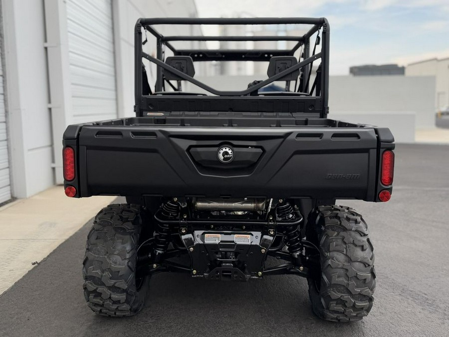 2025 Can-Am® Defender MAX HD7