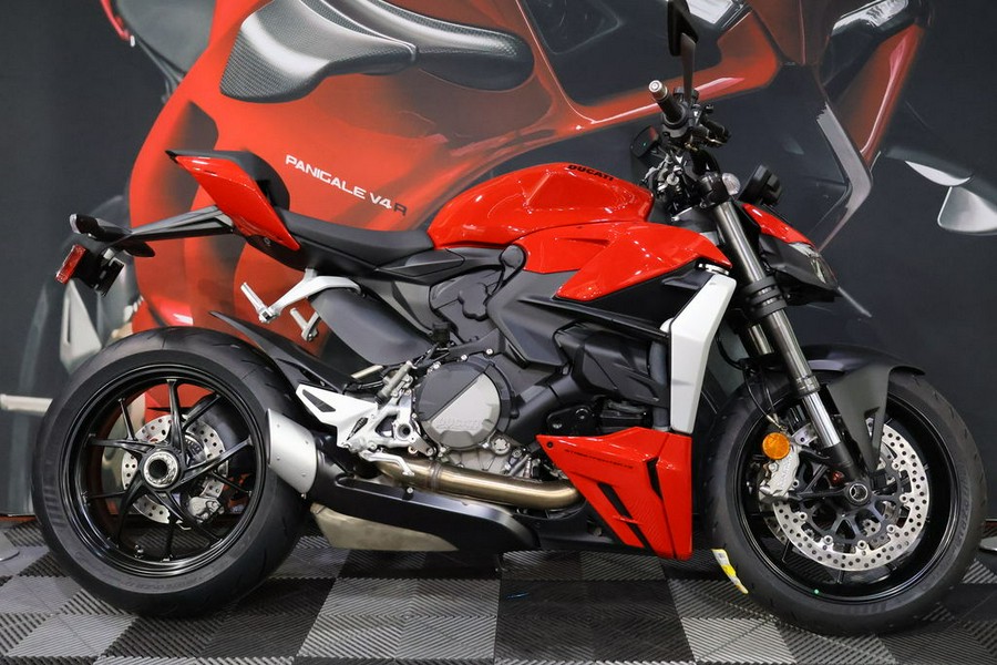 2024 Ducati Streetfighter V2 Red