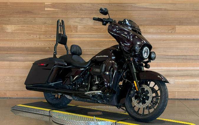 2019 Harley-Davidson CVO™ Street Glide®