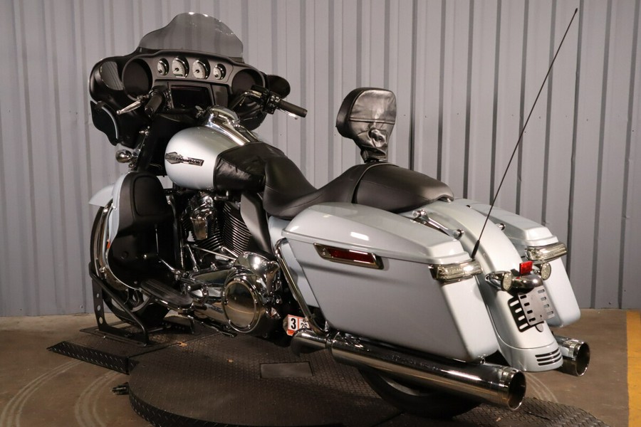 2023 Harley-Davidson Street Glide